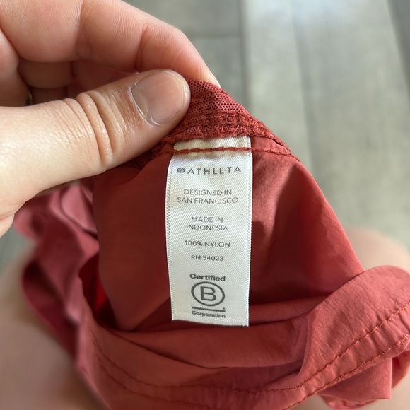 Athleta Size 0 Orange/Red Expedition Athletic Shorts - Picture 6 of 6